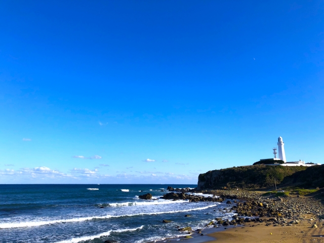 犬吠埼灯台と太平洋の風景